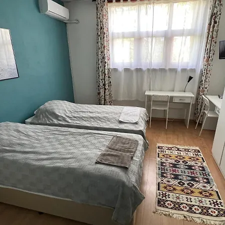 Oleander & 게스트하우스 4*