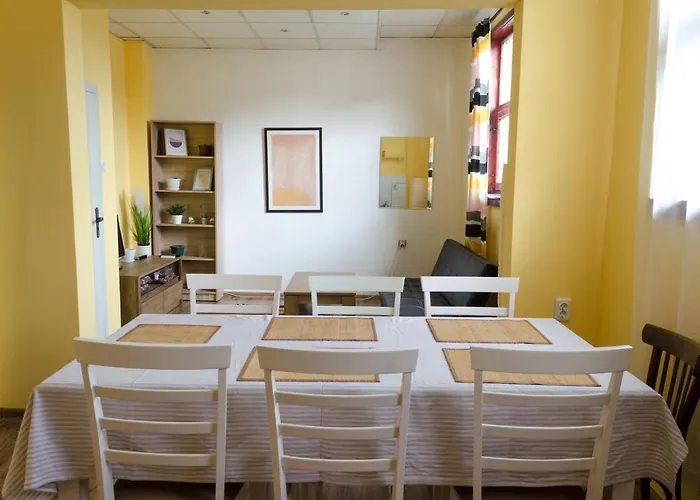 Oleander & 招待所 4*