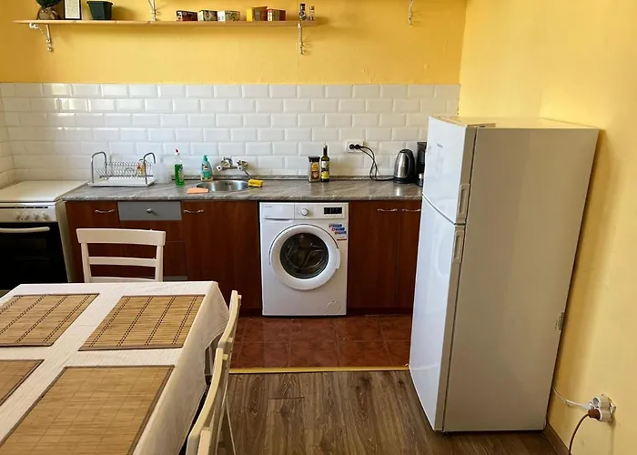 招待所 Oleander & 4*