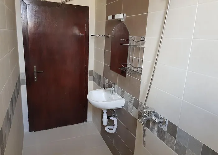 Oleander & 招待所