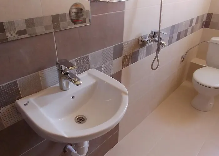 Oleander & 招待所 4*