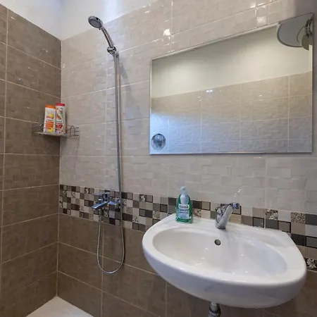 Oleander & ゲストハウス ソフィア